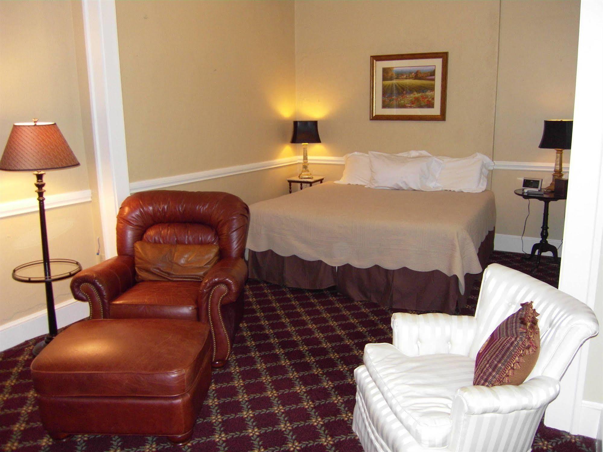 The Firehouse Inn Rutherfordton Luaran gambar